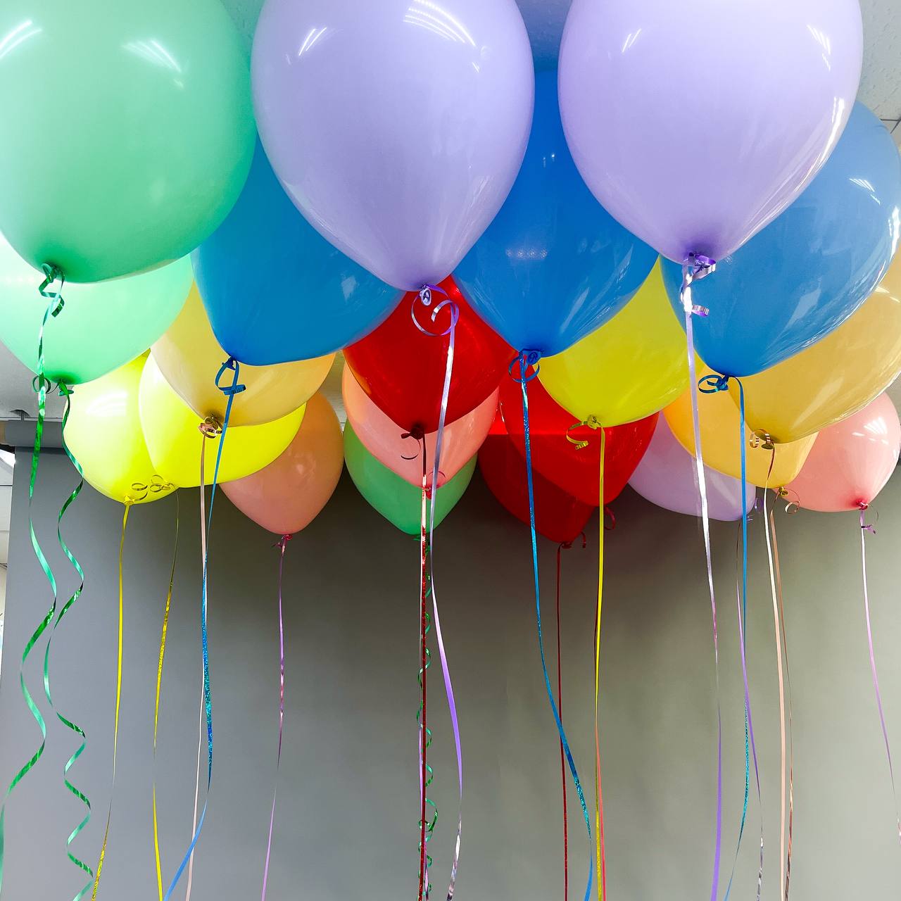 Набор воздушных шаров под потолок 736